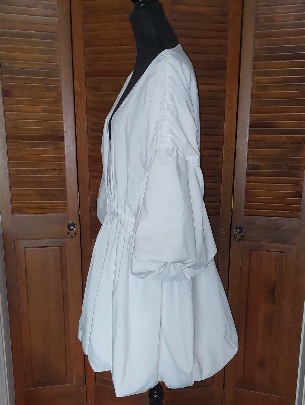 NWT PrettyLittleThing White Puff Sleeve Puffball Hem Shift Mini Dress Sz 18 - Picture 3 of 11